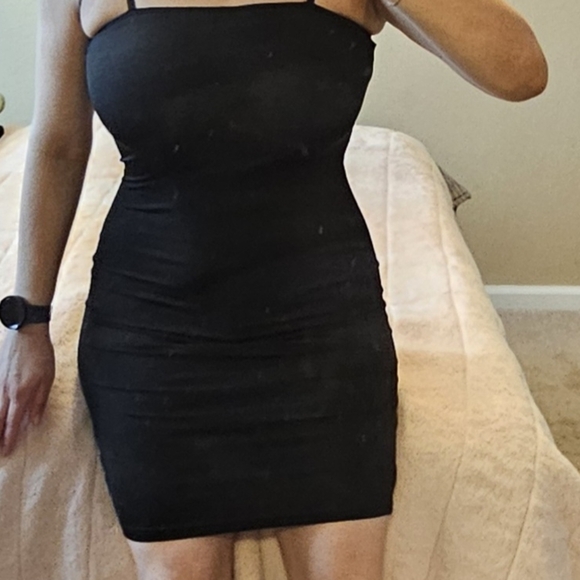 Dress - Picture 2 of 4